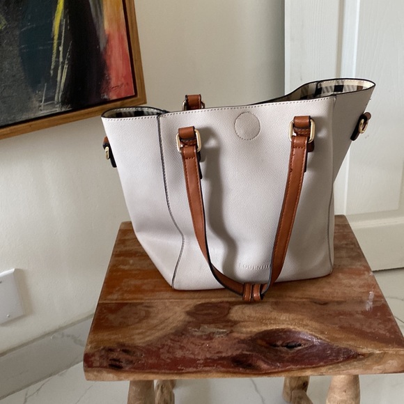 Purse - Picture 2 of 3